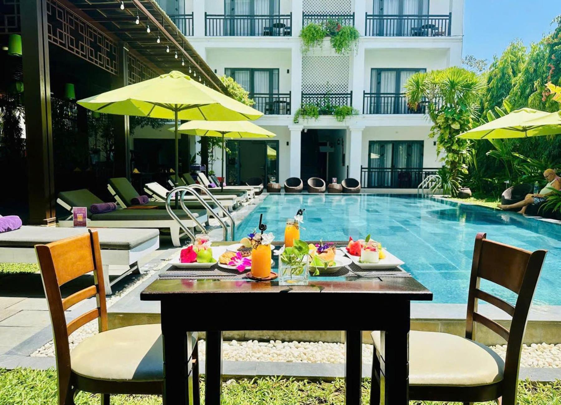 White Lotus Hotel Hoian Хоян Екстер'єр фото